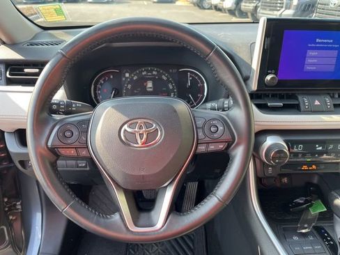 Used 2023 Toyota RAV4 XLE Premium image 20
