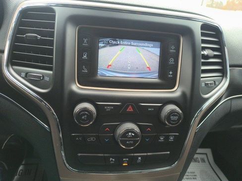 Used 2014 Jeep Grand Cherokee Limited image 23