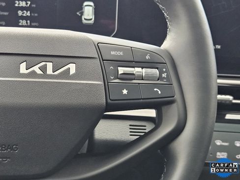 Used 2026 Kia Sportage SX image 29