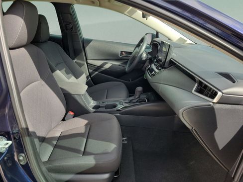 Used 2023 Toyota Corolla LE FWD image 6