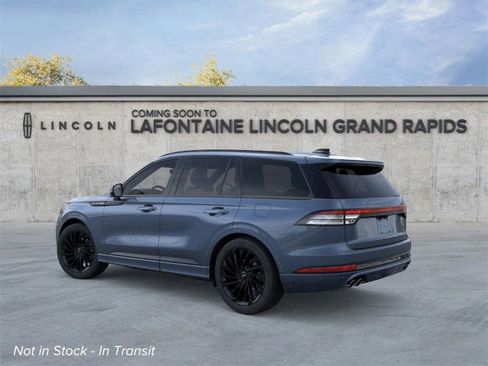 New 2026 Lincoln Aviator Reserve image 4
