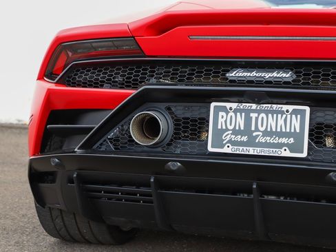 Used 2024 Lamborghini Huracan EVO image 25