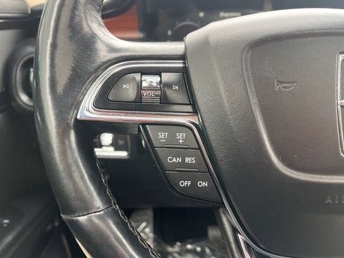 Used 2022 Lincoln Nautilus Reserve image 29