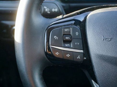 Used 2025 Ford Escape Platinum image 21