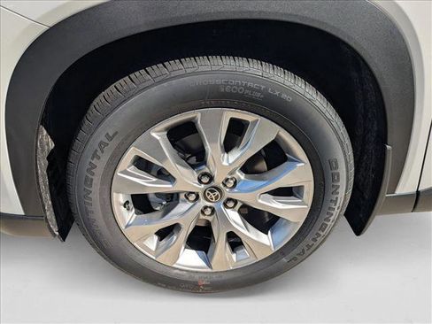 New 2026 Toyota Grand Highlander Limited image 9