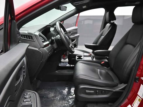 Used 2025 Honda Odyssey Sport-L image 17