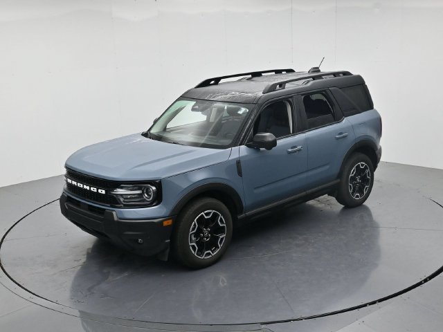 Certified 2025 Ford Bronco Sport Outer Banks w/ Outer Banks Tech Package+ AWD/4WD image 40