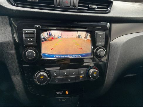 Used 2020 Nissan Rogue Sport S FWD image 16