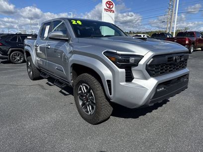 Used 2024 Toyota Tacoma TRD Sport w/ TRD Sport Upgrade Package