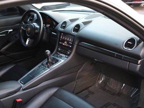 Used 2018 Porsche 718 Cayman image 38