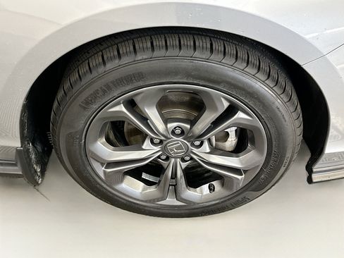 Used 2023 Honda Accord EX image 11