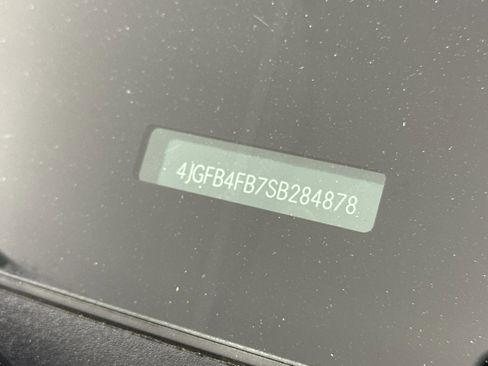 Certified 2025 Mercedes-Benz GLE 350 4MATIC image 34