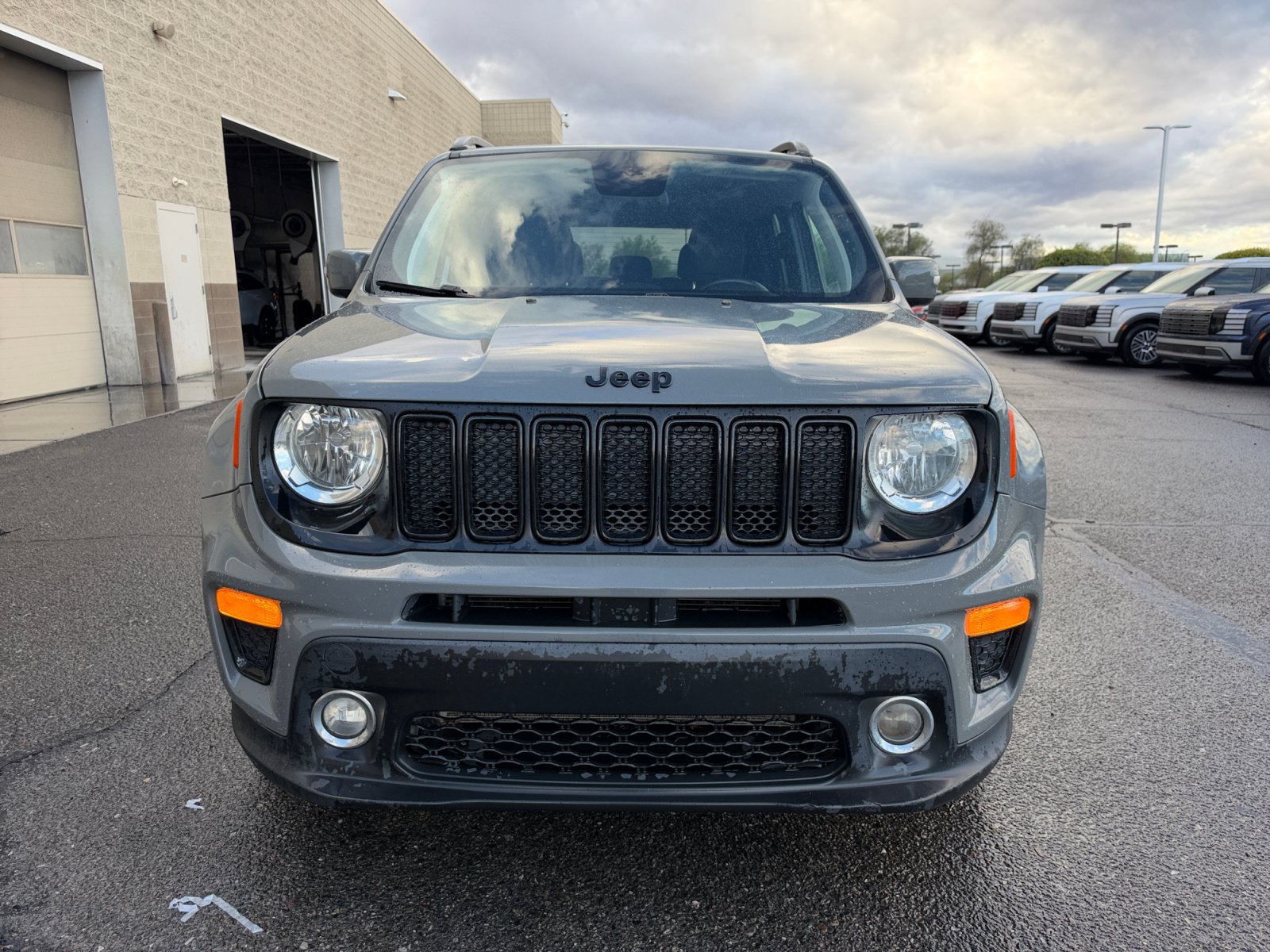 Used 2020 Jeep Renegade Altitude FWD image 23