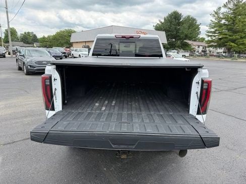 Used 2024 GMC Sierra 2500 AT4 w/ Technology Package AWD/4WD image 5