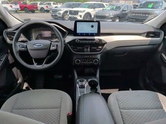 Certified 2022 Ford Escape SE w/ SE Sport Appearance Package AWD/4WD video 2