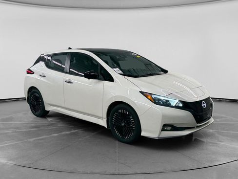 Used 2023 Nissan Leaf SV Plus FWD image 4