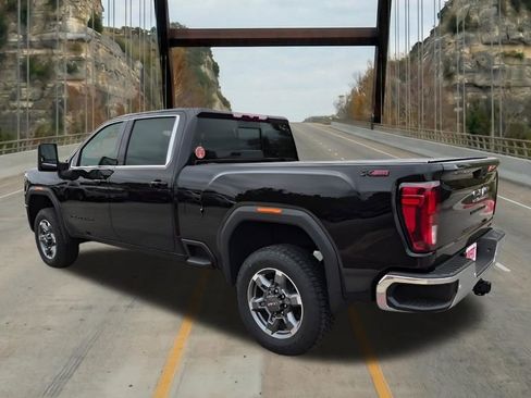 New 2026 GMC Sierra 2500 SLE w/ SLE Value Package; AWD/4WD image 8