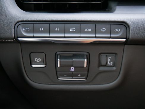 Used 2022 Cadillac Escalade Sport w/ LPO, ONYX Package AWD/4WD image 26