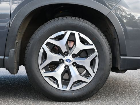 Certified 2021 Subaru Forester Premium AWD/4WD image 13