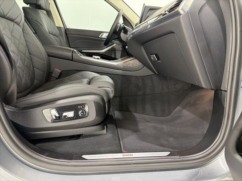 Used 2024 BMW X7 xDrive40i image 22