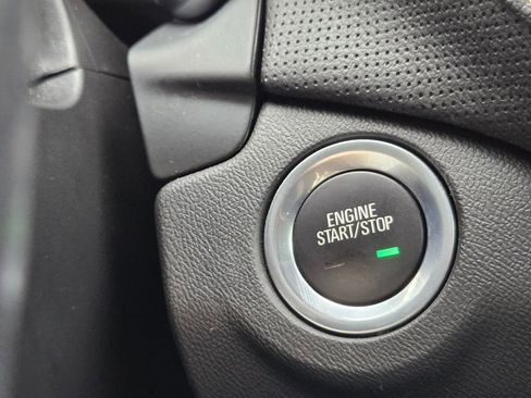 Used 2020 Chevrolet Equinox Premier image 23