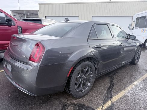 Used 2019 Chrysler 300 S AWD/4WD image 2