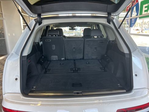 Used 2024 Audi Q7 2.0T Premium Plus image 12