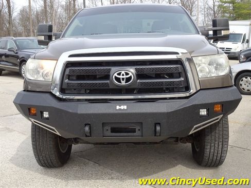 Used 2011 Toyota Tundra 4x4 Double Cab image 2