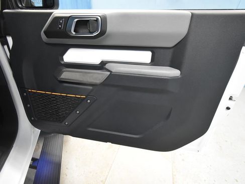 Used 2023 Ford Bronco Badlands w/ Sasquatch Package image 25