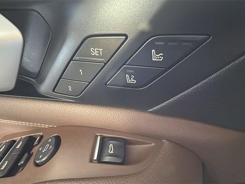 Used 2019 BMW X5 xDrive40i w/ Luxury Seating Package image 27