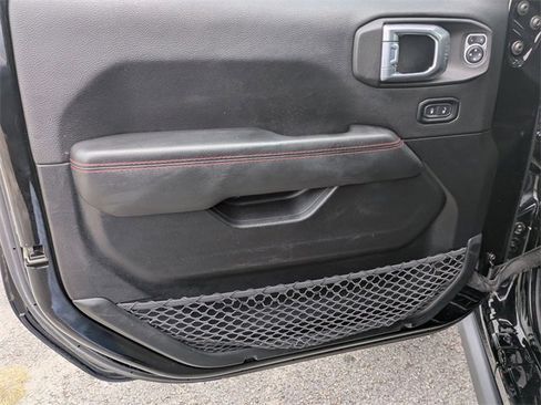 Used 2021 Jeep Gladiator Rubicon image 11
