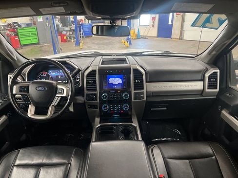 Used 2021 Ford F350 Lariat AWD/4WD image 16