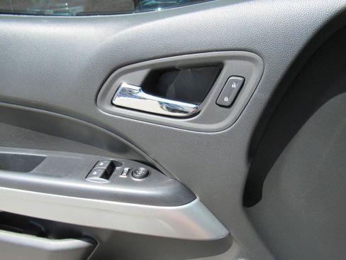 Used 2022 Chevrolet Colorado LT RWD image 22