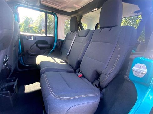 Used 2024 Jeep Wrangler Unlimited Sport AWD/4WD image 20