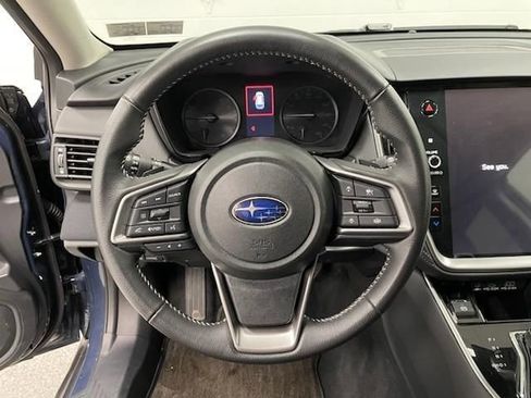 Used 2025 Subaru Outback Premium AWD/4WD image 13