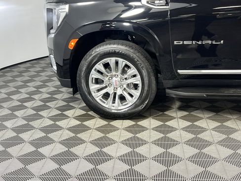 Used 2024 GMC Yukon XL Denali image 11