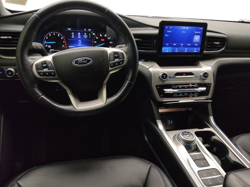 Used 2022 Ford Explorer XLT w/ Equipment Group 202A RWD image 22