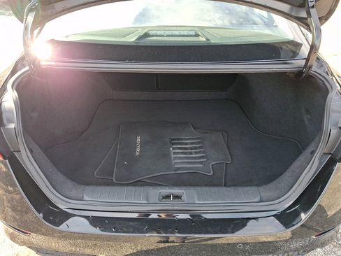 Used 2024 Nissan Sentra SV image 17