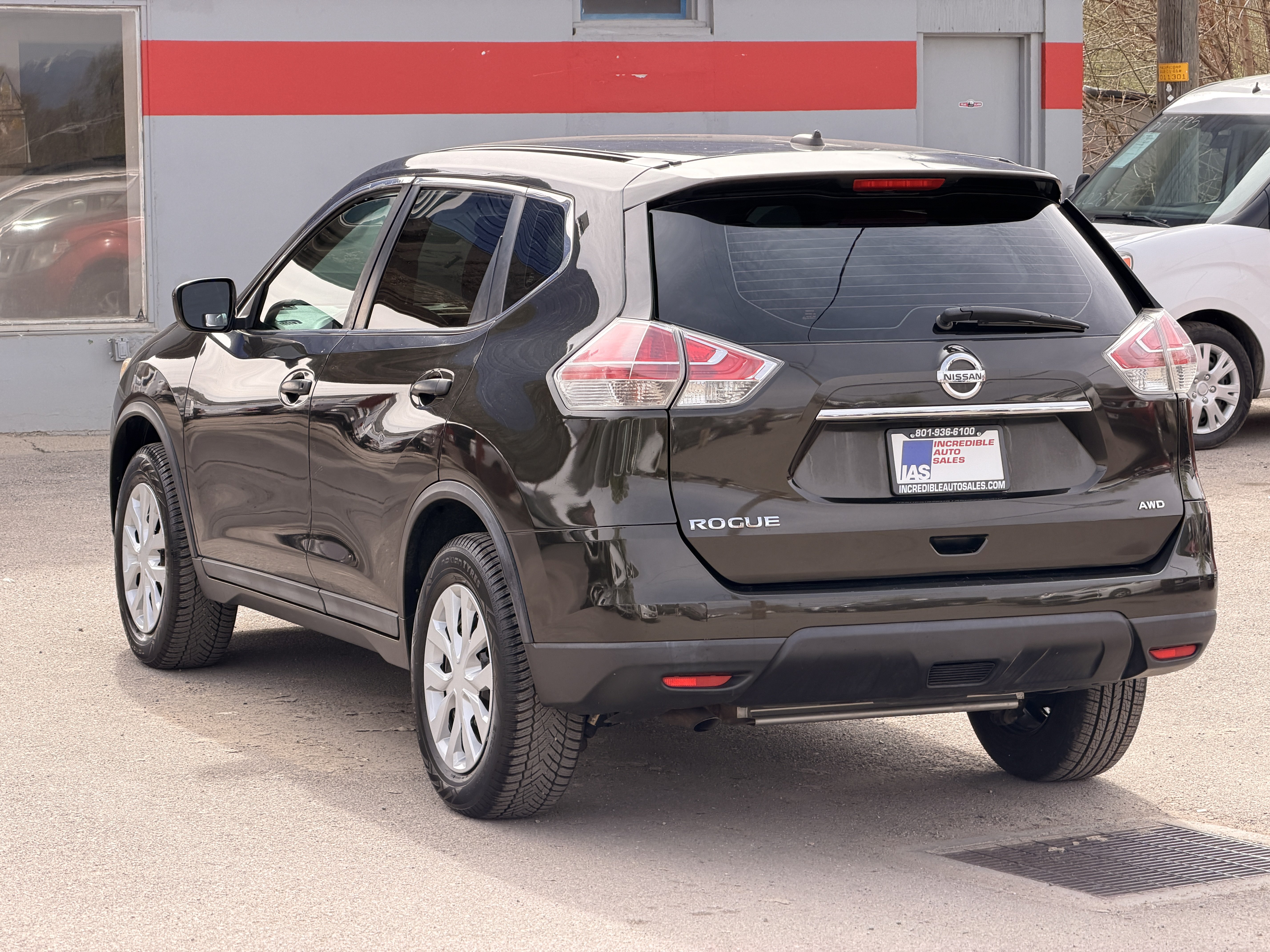 Used 2016 Nissan Rogue S AWD/4WD image 6