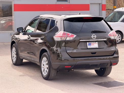 Used 2016 Nissan Rogue S AWD/4WD image 6