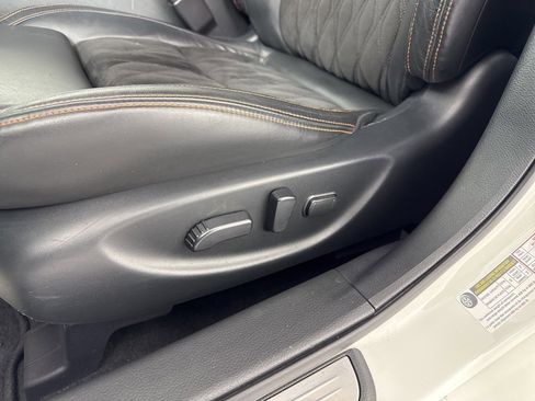 Used 2021 Nissan Maxima SR image 14