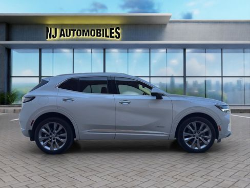 Used 2023 Buick Envision Avenir image 8