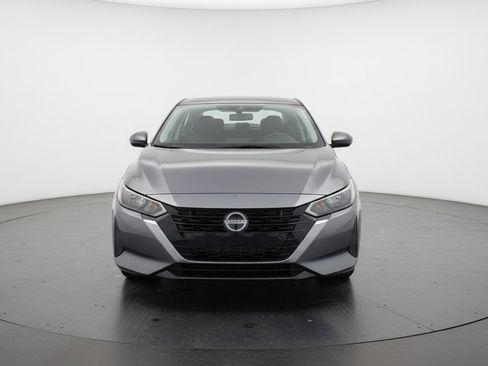 Used 2025 Nissan Sentra S image 2
