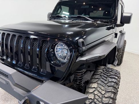 Used 2022 Jeep Wrangler Sport image 4