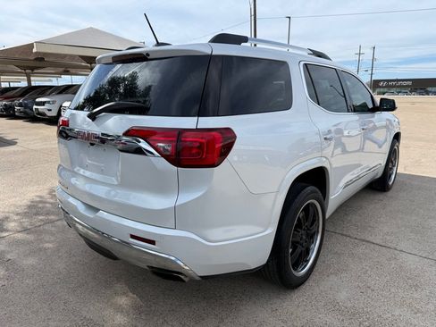 Used 2017 GMC Acadia Denali w/ Technology Package FWD image 7