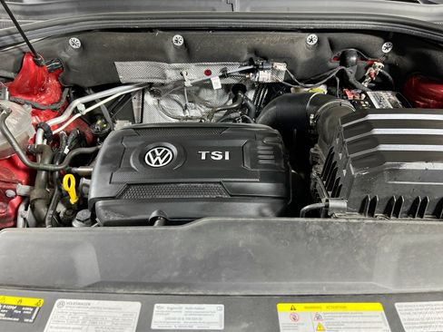 Used 2022 Volkswagen Atlas Cross Sport SEL R-Line image 30