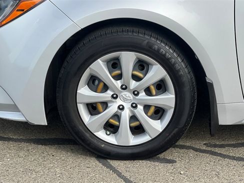 Certified 2022 Toyota Corolla LE w/ Carpet Mat Package (TMS) image 25
