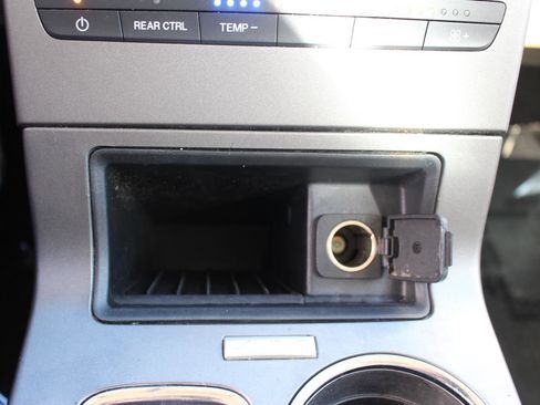 Used 2018 Ford Flex SE image 24