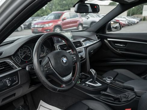 Used 2017 BMW 330i xDrive Sedan w/ Premium Package AWD/4WD image 6