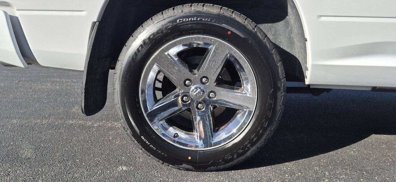 Used 2012 RAM 1500 Express AWD/4WD image 10